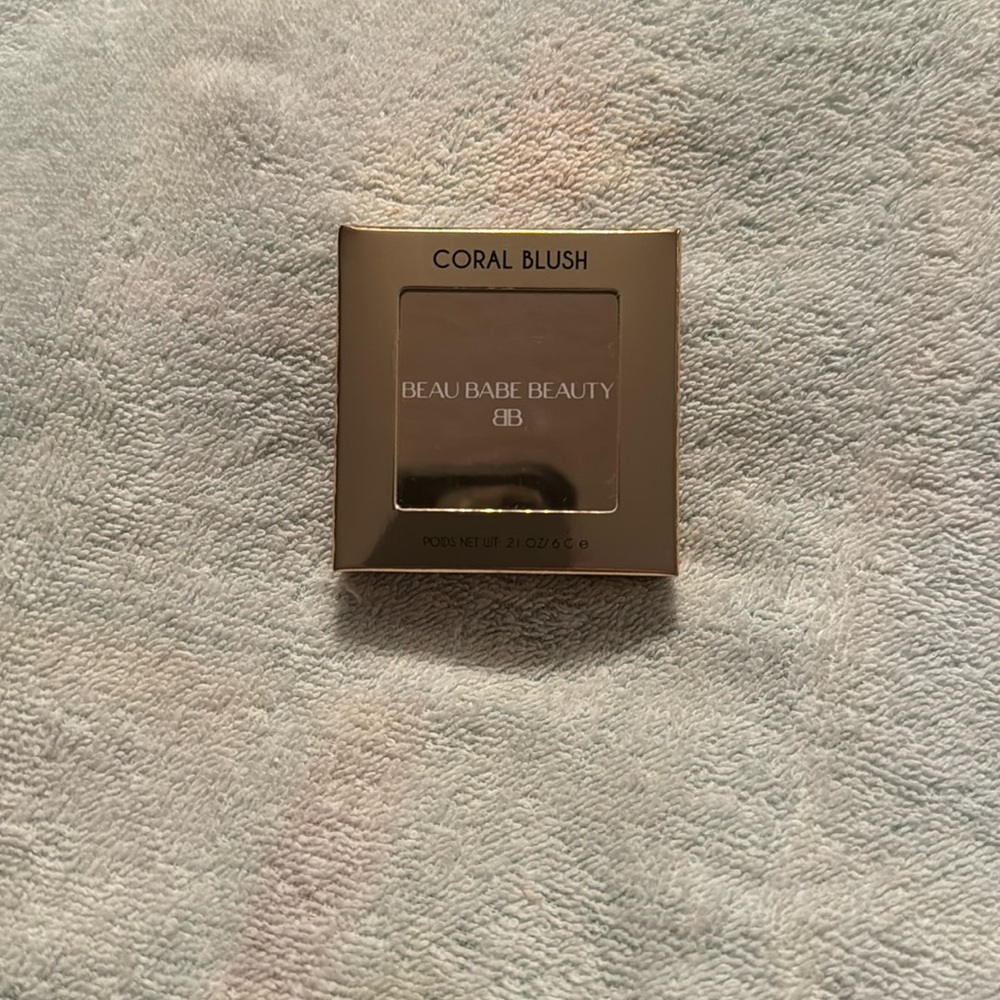 Beau Babe Beauty Coral Blush New  .21 oz